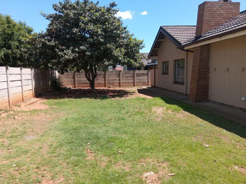 3 Bedroom Property for Sale in Hospitaalpark Free State